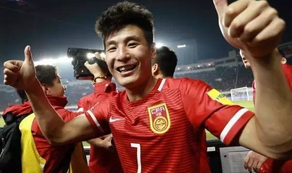  那不勒斯主场奏凯，延续联赛不败神话