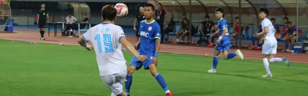  图卢兹主场十人应战，顽强逼平领头羊巴黎  