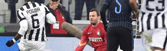  国际米兰主场三球大胜，强势登顶意甲榜首