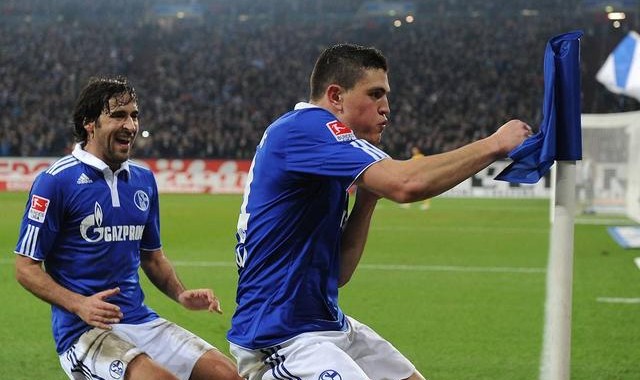  利物浦新帅首签曝光，德甲锋霸空降安菲尔德