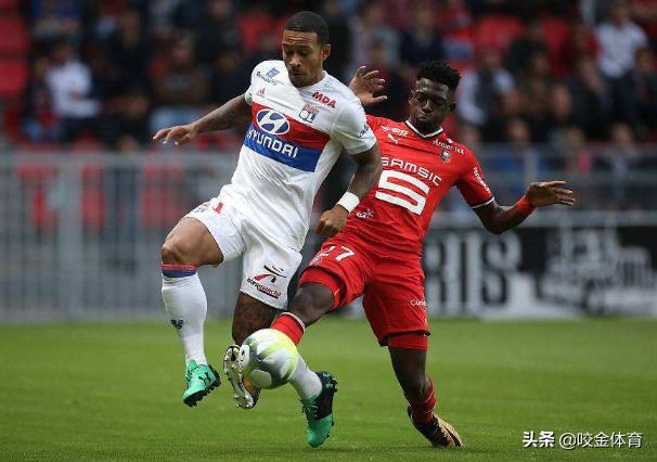  里昂主场惨败尼斯，防守漏洞暴露主帅承压  