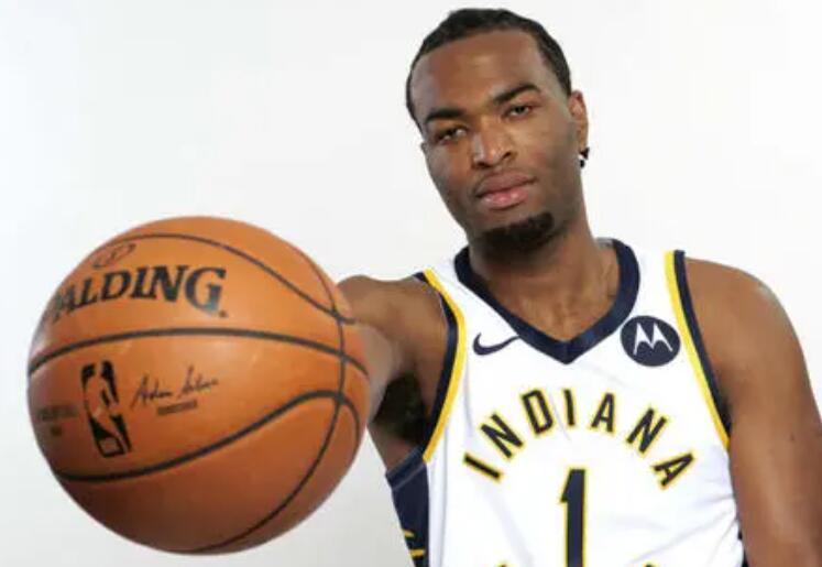  马赛核心球员重伤赛季报销，球队前景蒙上阴影  