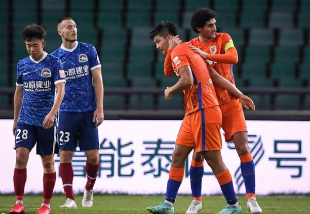  都灵锋线双星联袂建功助球队逃离降级区